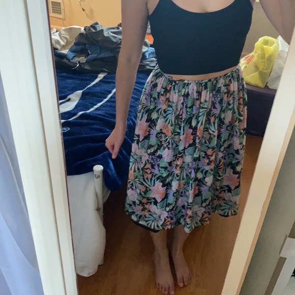 Tropical Skirt - Picture 1 of 3